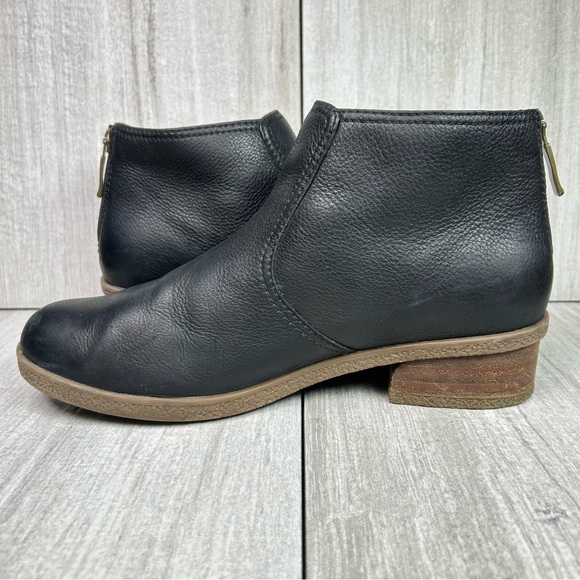 Dansko Becki Black Leather Waterproof Heeled Ankle Boots Women’s Size 9 EUR 39 - Picture 2 of 12
